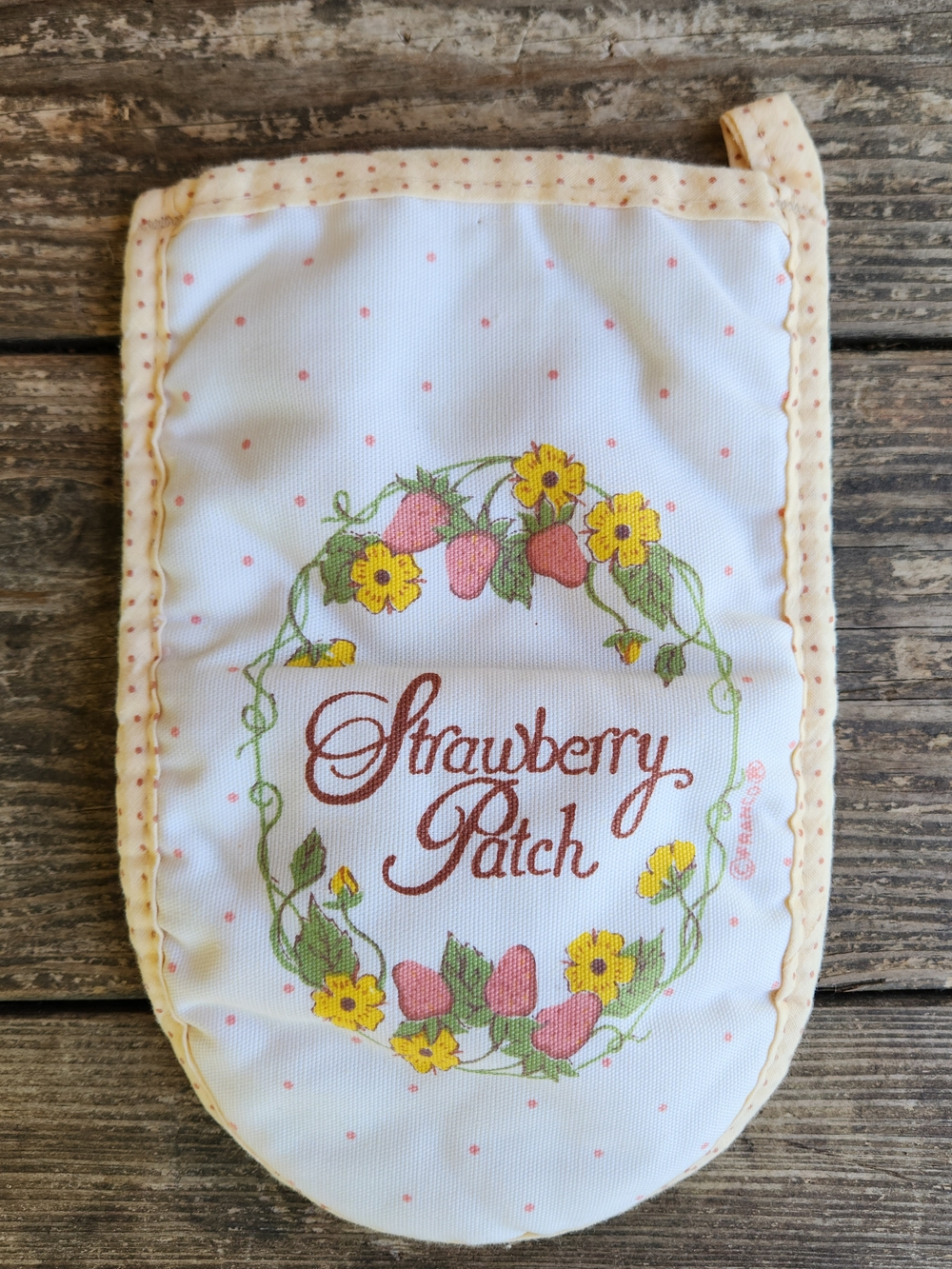 Vintage Franco Strawberry Patch Oven Mitt Floral Cottagecore